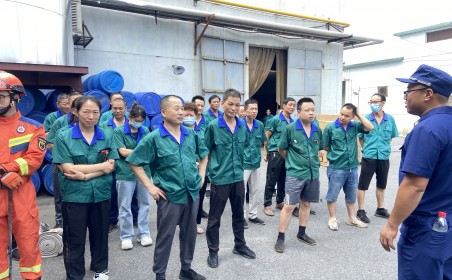 提高安全生產(chǎn)意識，開展消防安全演練活動